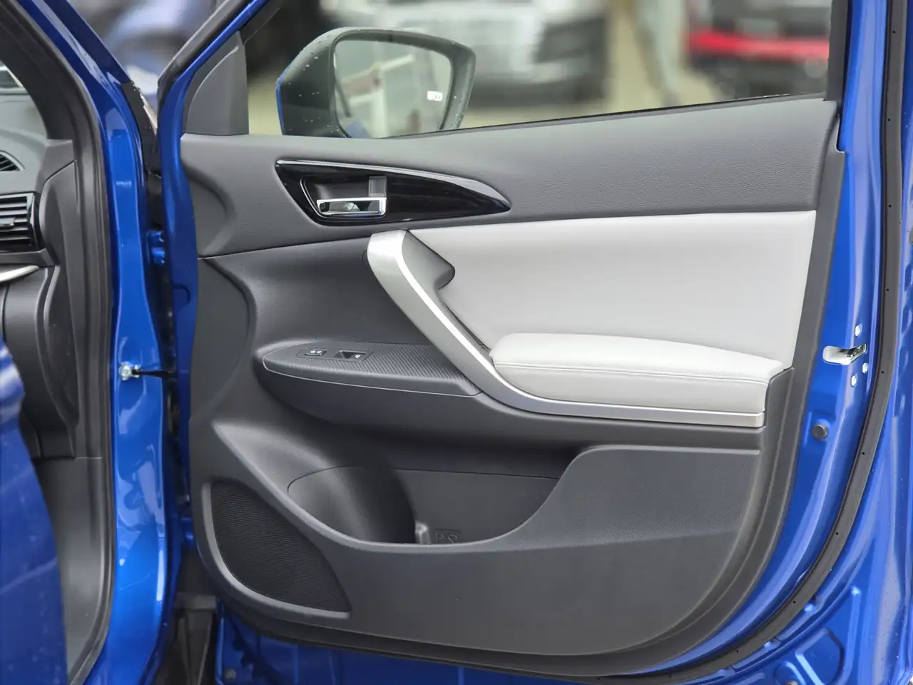 Mitsubishi Eclipse Cross photo Mitsubishi Eclipse Cross