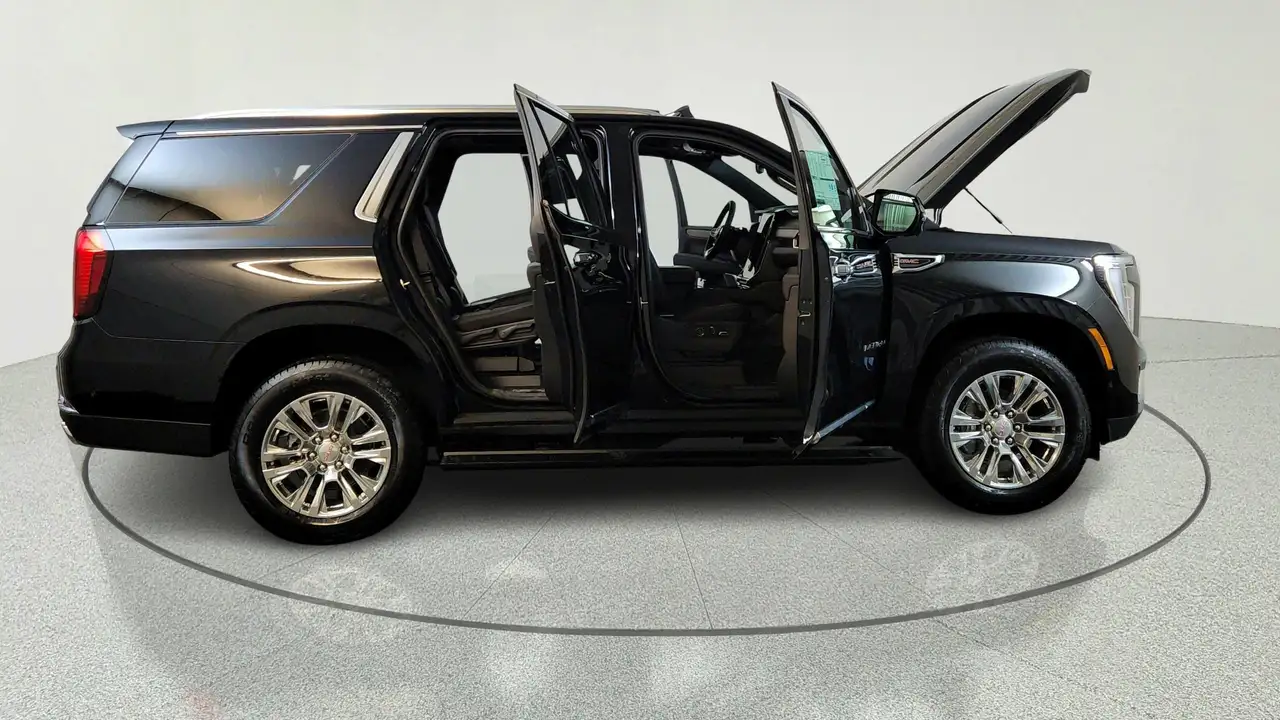 GMC Yukon photo GMC Yukon