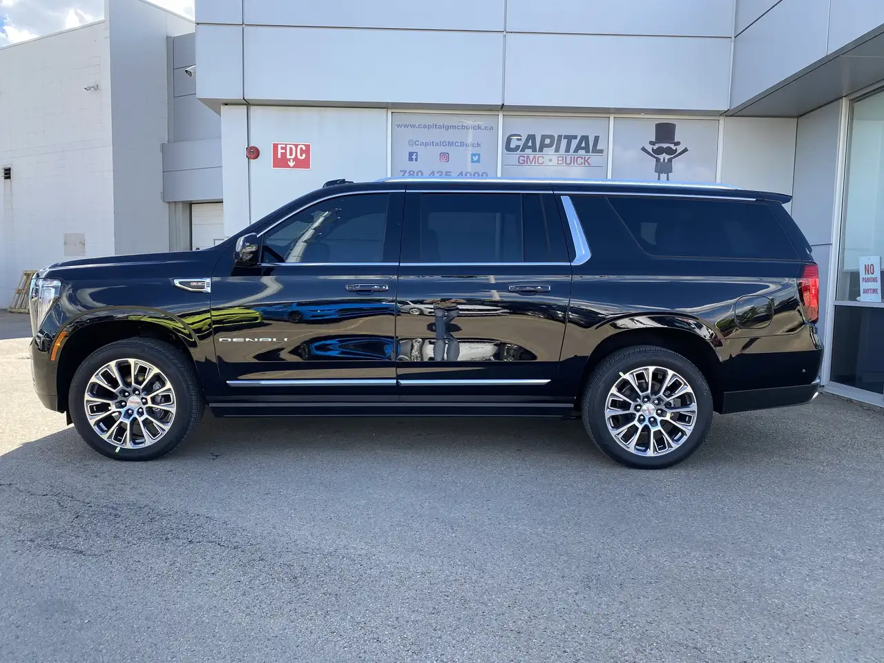 GMC Yukon photo GMC Yukon