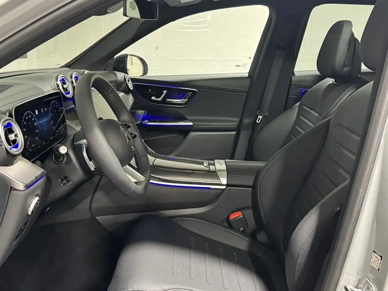 Mercedes-Benz GLC снимка Mercedes-Benz GLC