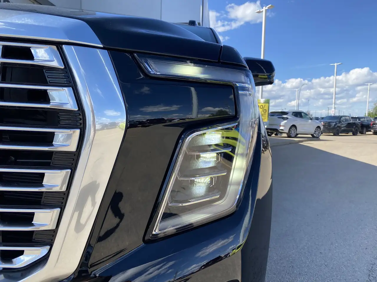 GMC Yukon photo GMC Yukon