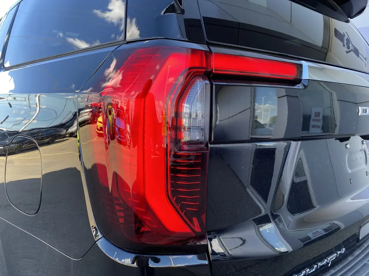 GMC Yukon photo GMC Yukon