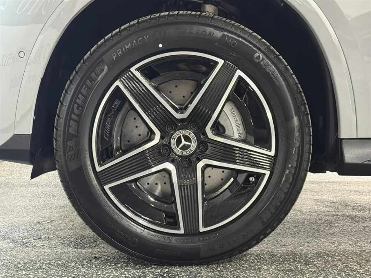 Mercedes-Benz GLC снимка Mercedes-Benz GLC