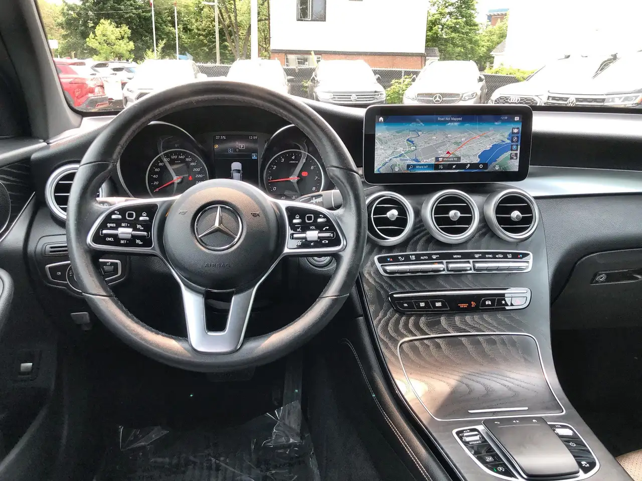 Mercedes-Benz GLC снимка Mercedes-Benz GLC