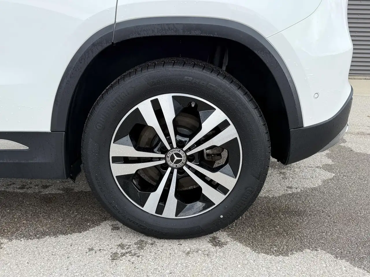 Mercedes-Benz GLA снимка Mercedes-Benz GLA
