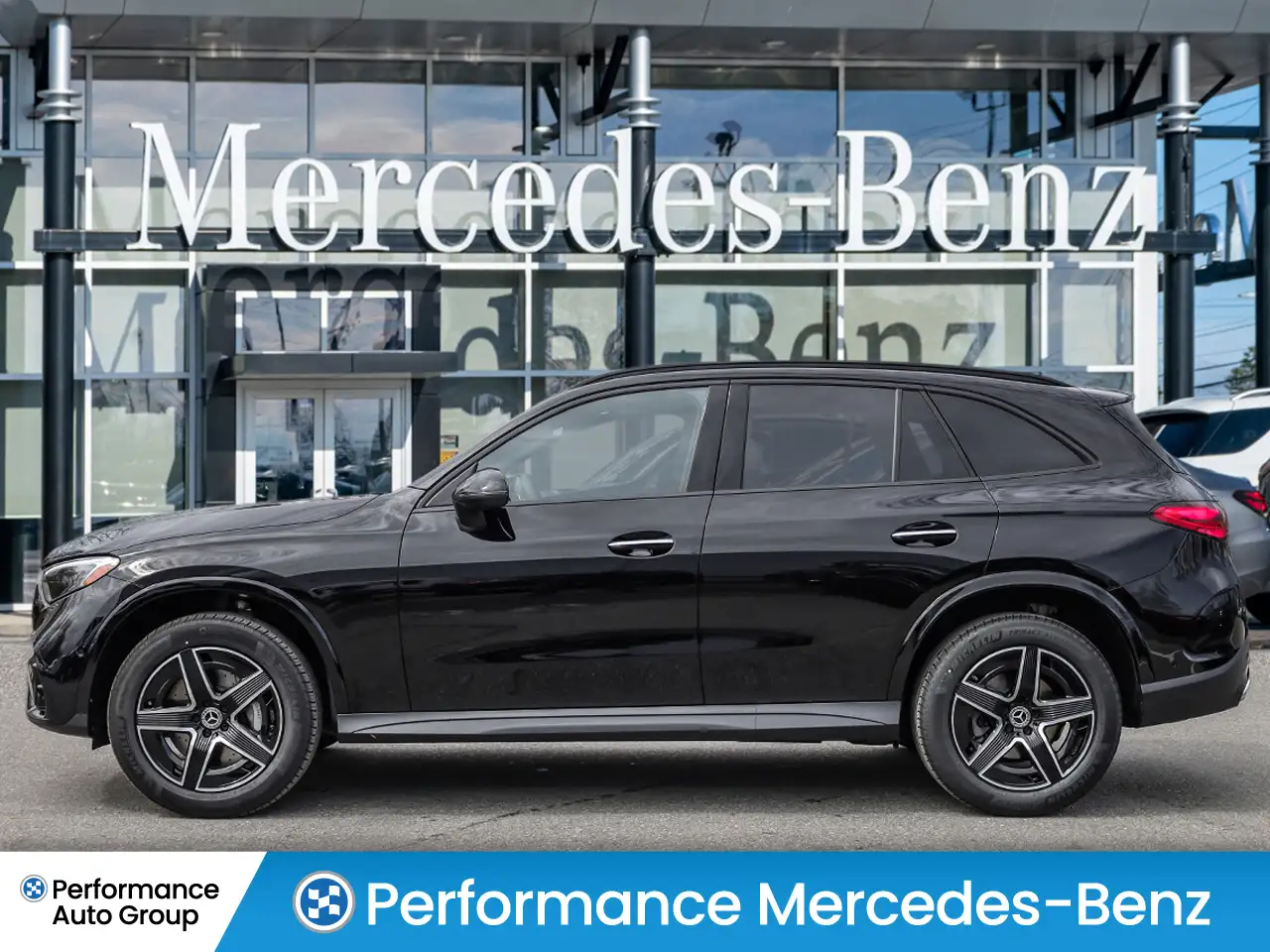 Mercedes-Benz GLC снимка Mercedes-Benz GLC