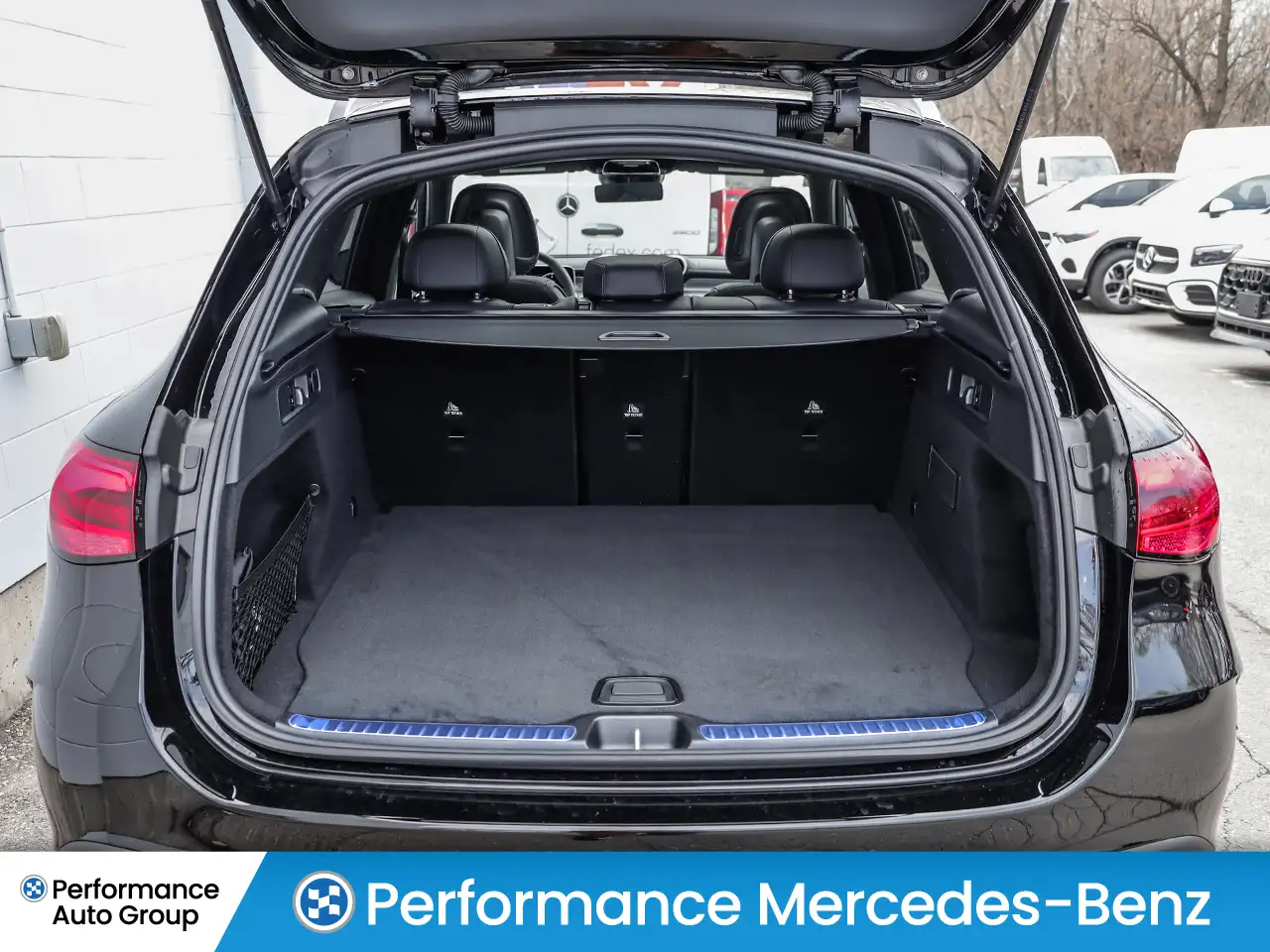 Mercedes-Benz GLC снимка Mercedes-Benz GLC