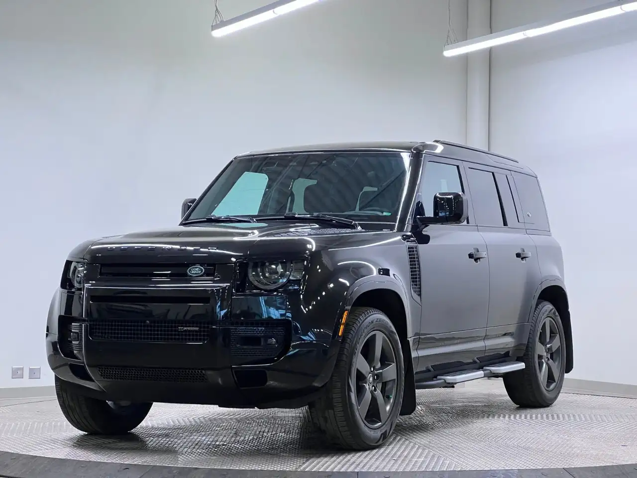 Land Rover Defender photo Land Rover Defender