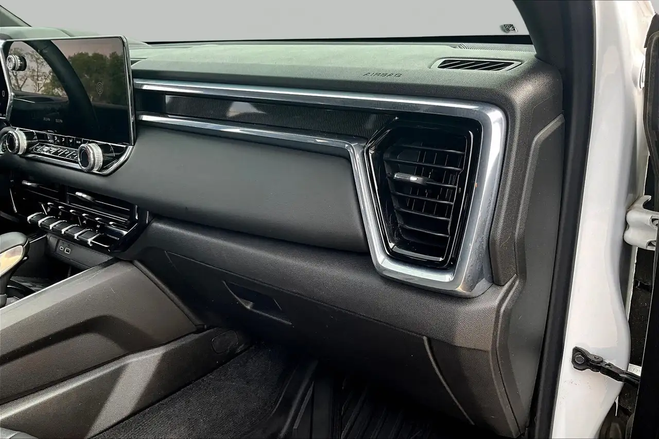 GMC Canyon photo GMC Canyon