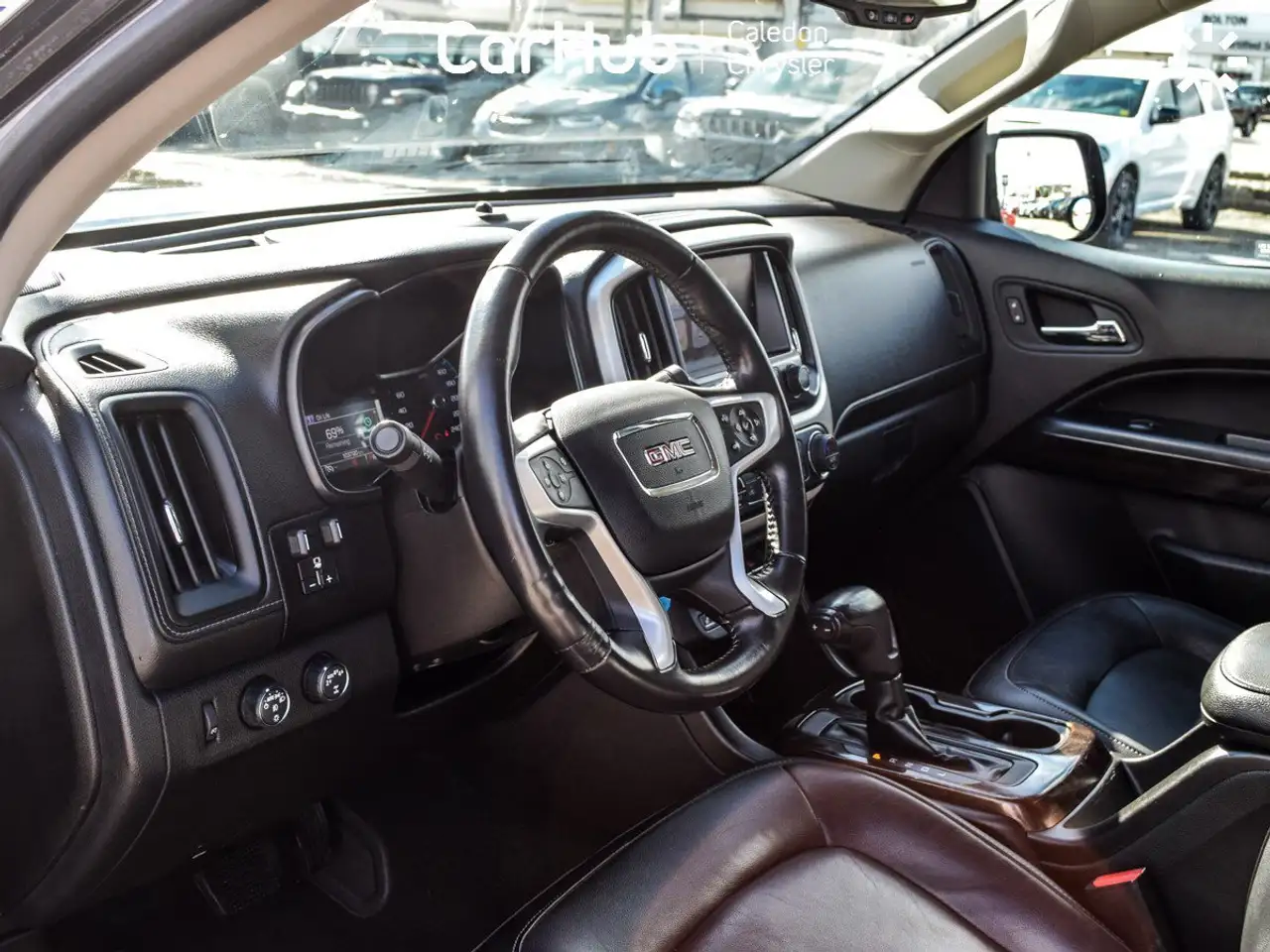 GMC Canyon снимка GMC Canyon