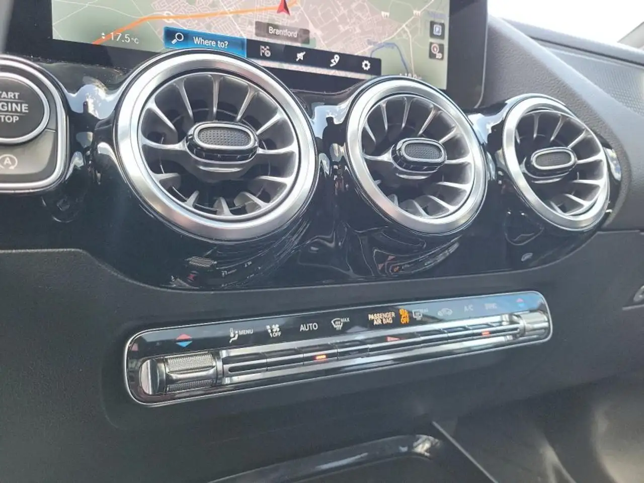 Mercedes-Benz GLA fotografie Mercedes-Benz GLA