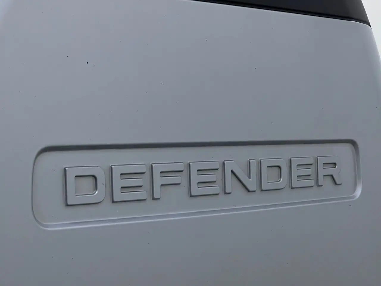 Land Rover Defender photo Land Rover Defender