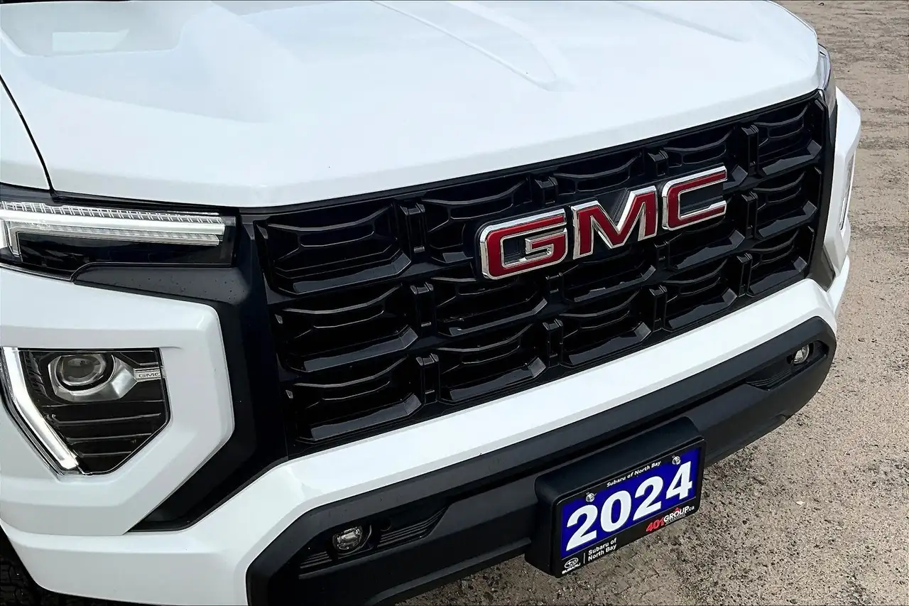 GMC Canyon photo GMC Canyon