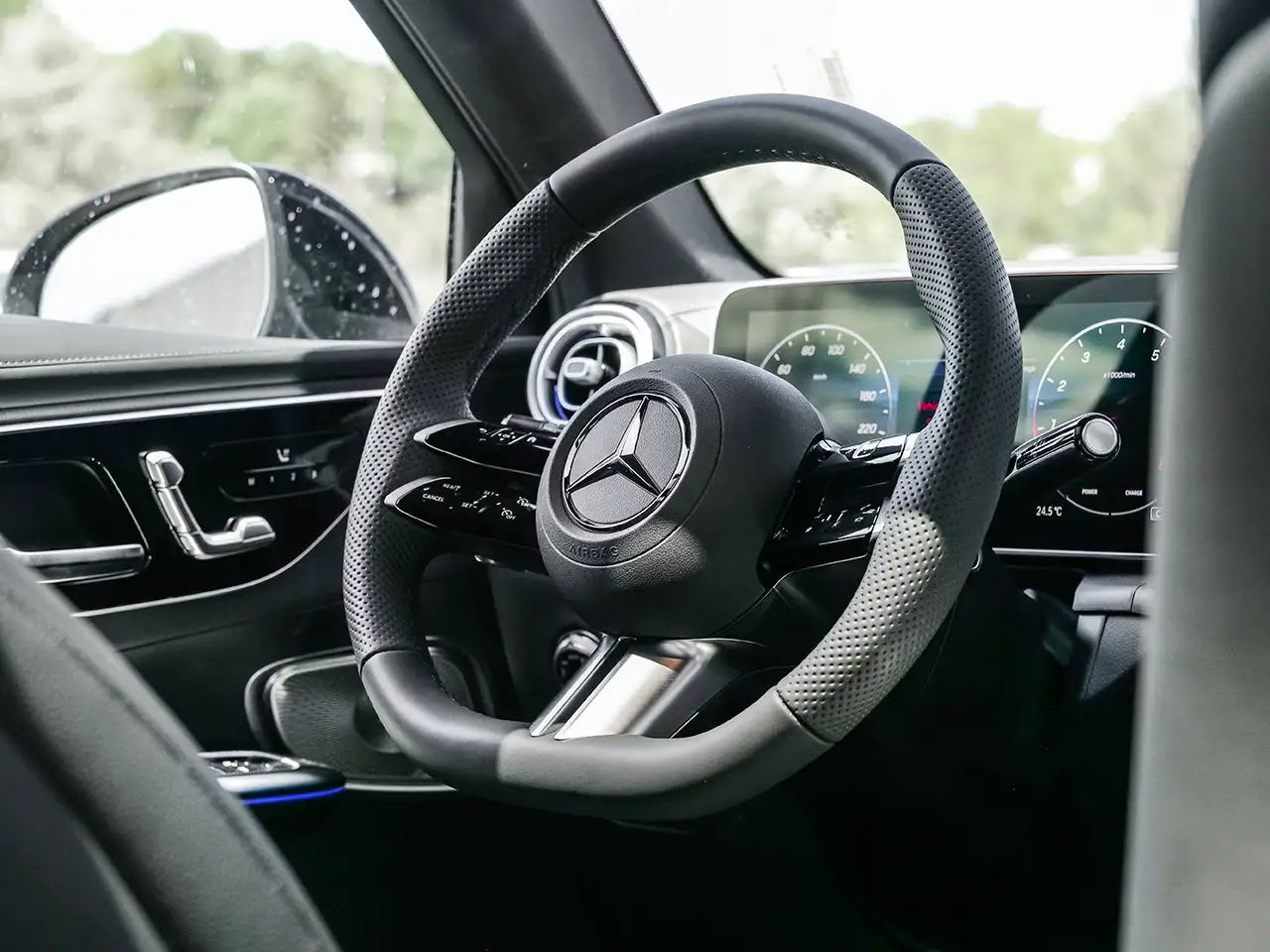 Mercedes-Benz GLC fotografie Mercedes-Benz GLC