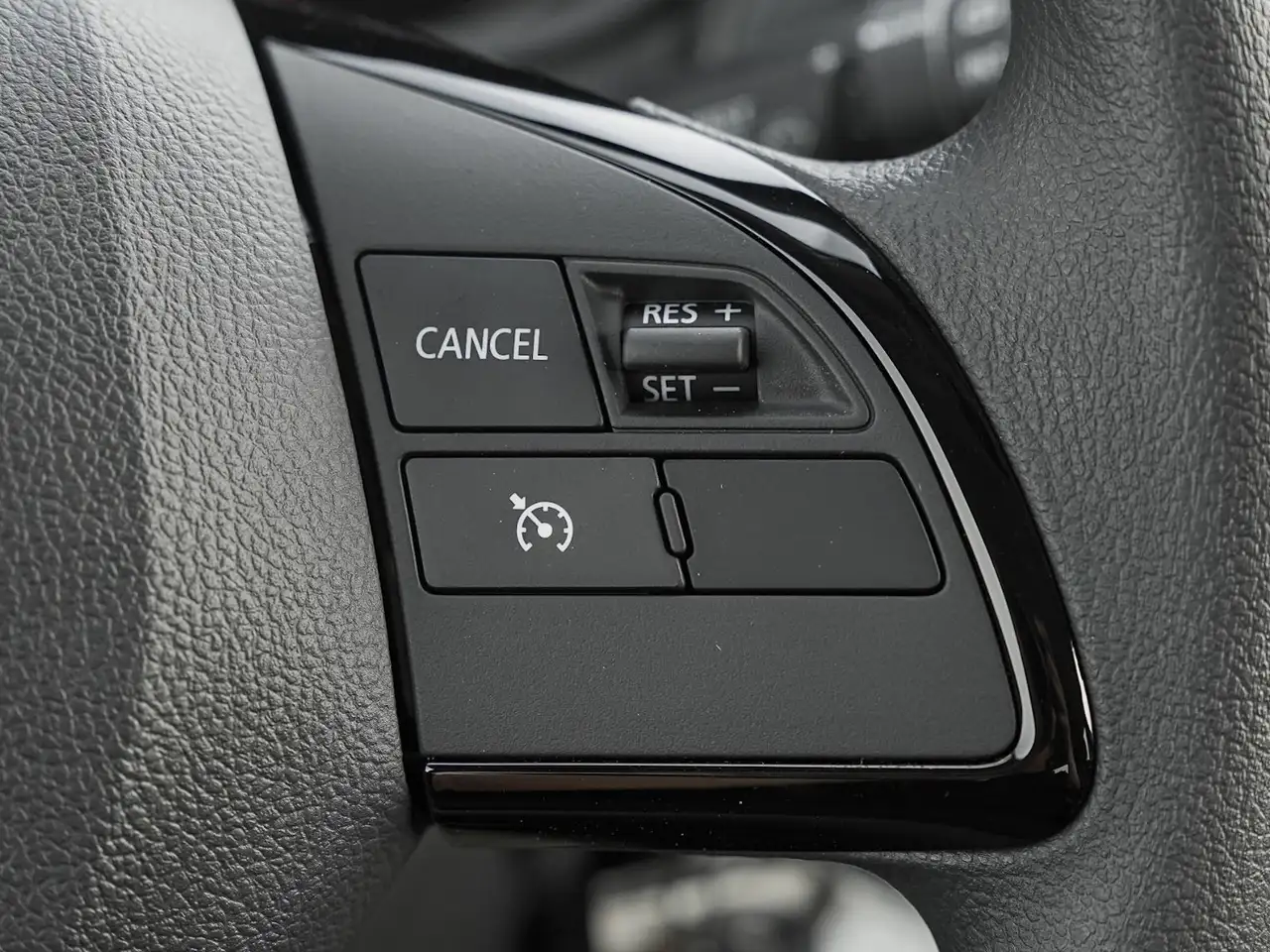 Mitsubishi Eclipse Cross photo Mitsubishi Eclipse Cross