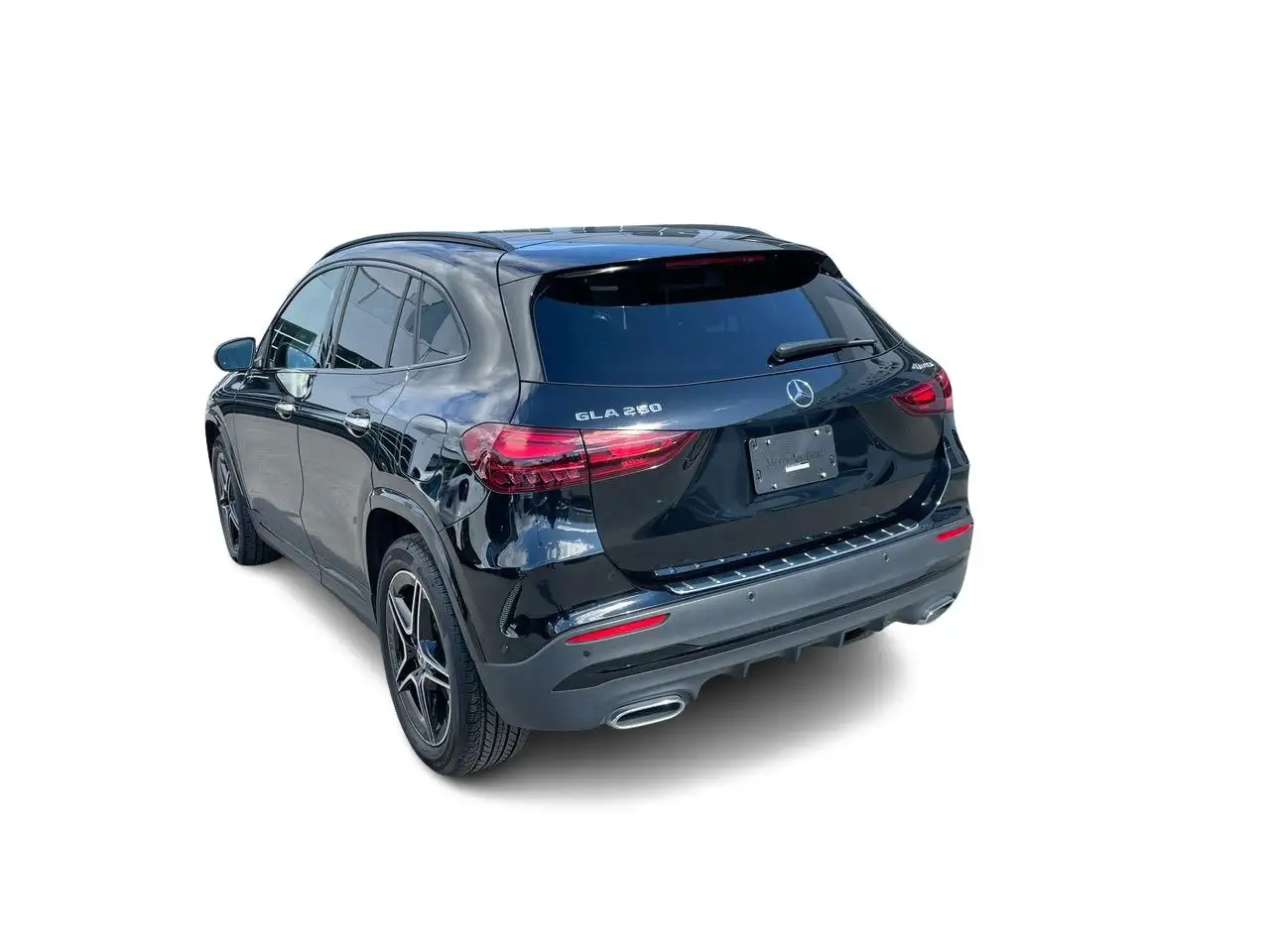 Mercedes-Benz GLA снимка Mercedes-Benz GLA