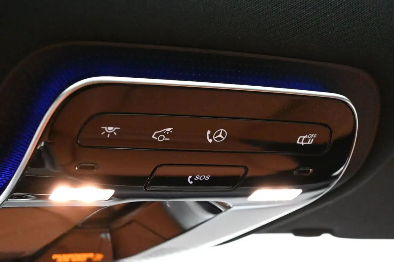 Mercedes-Benz GLC снимка Mercedes-Benz GLC