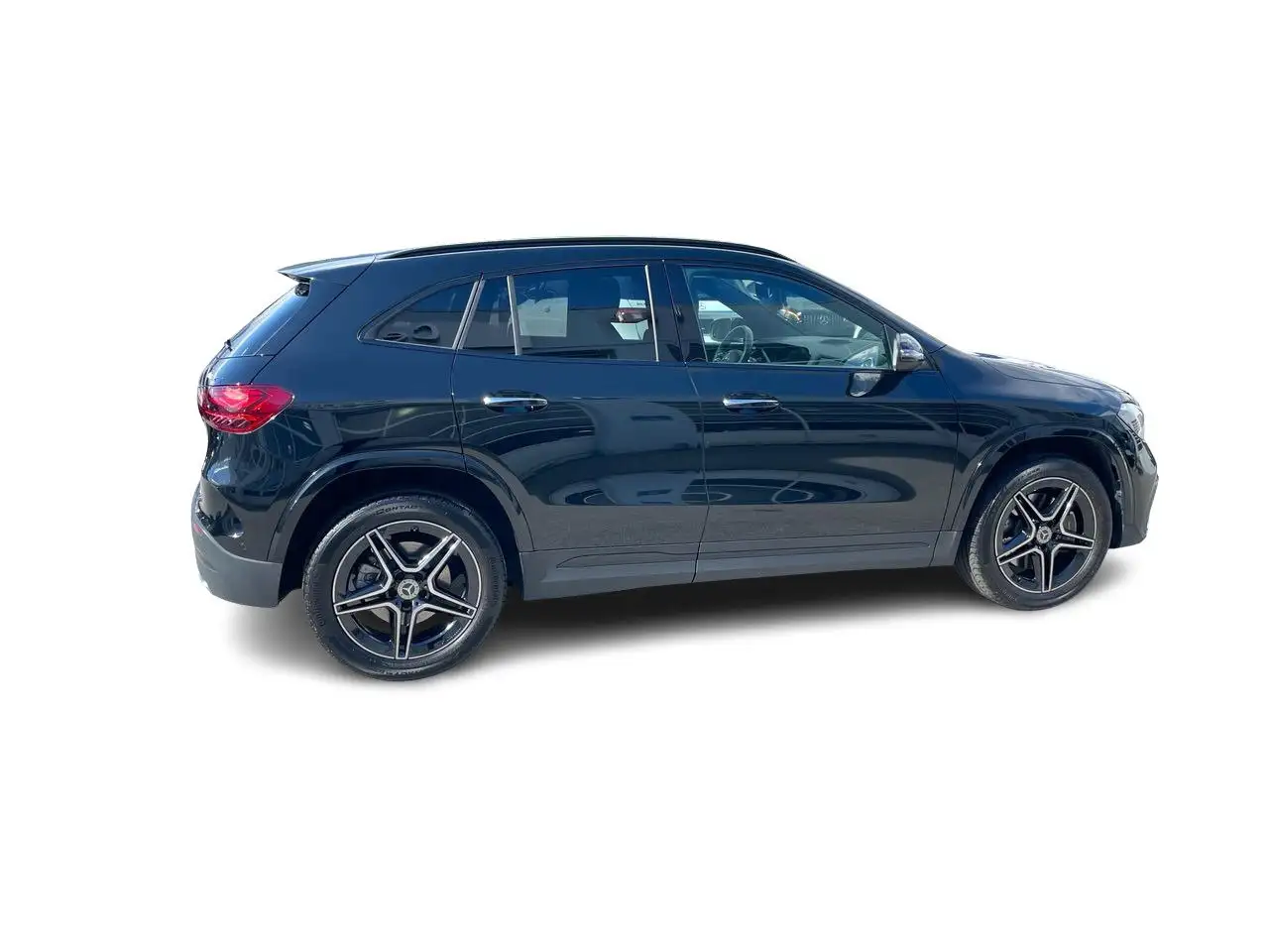Mercedes-Benz GLA снимка Mercedes-Benz GLA