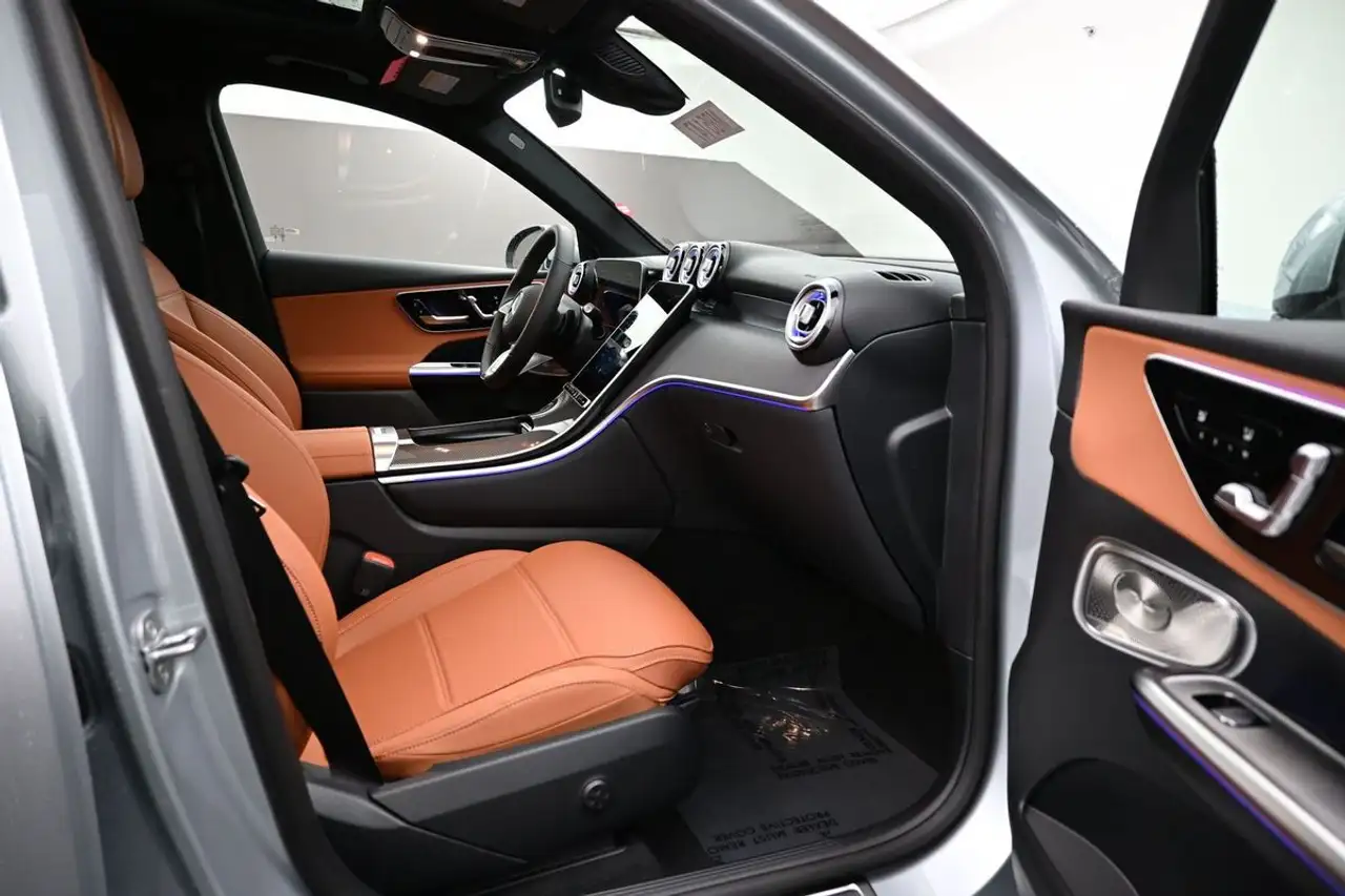 Mercedes-Benz GLC снимка Mercedes-Benz GLC