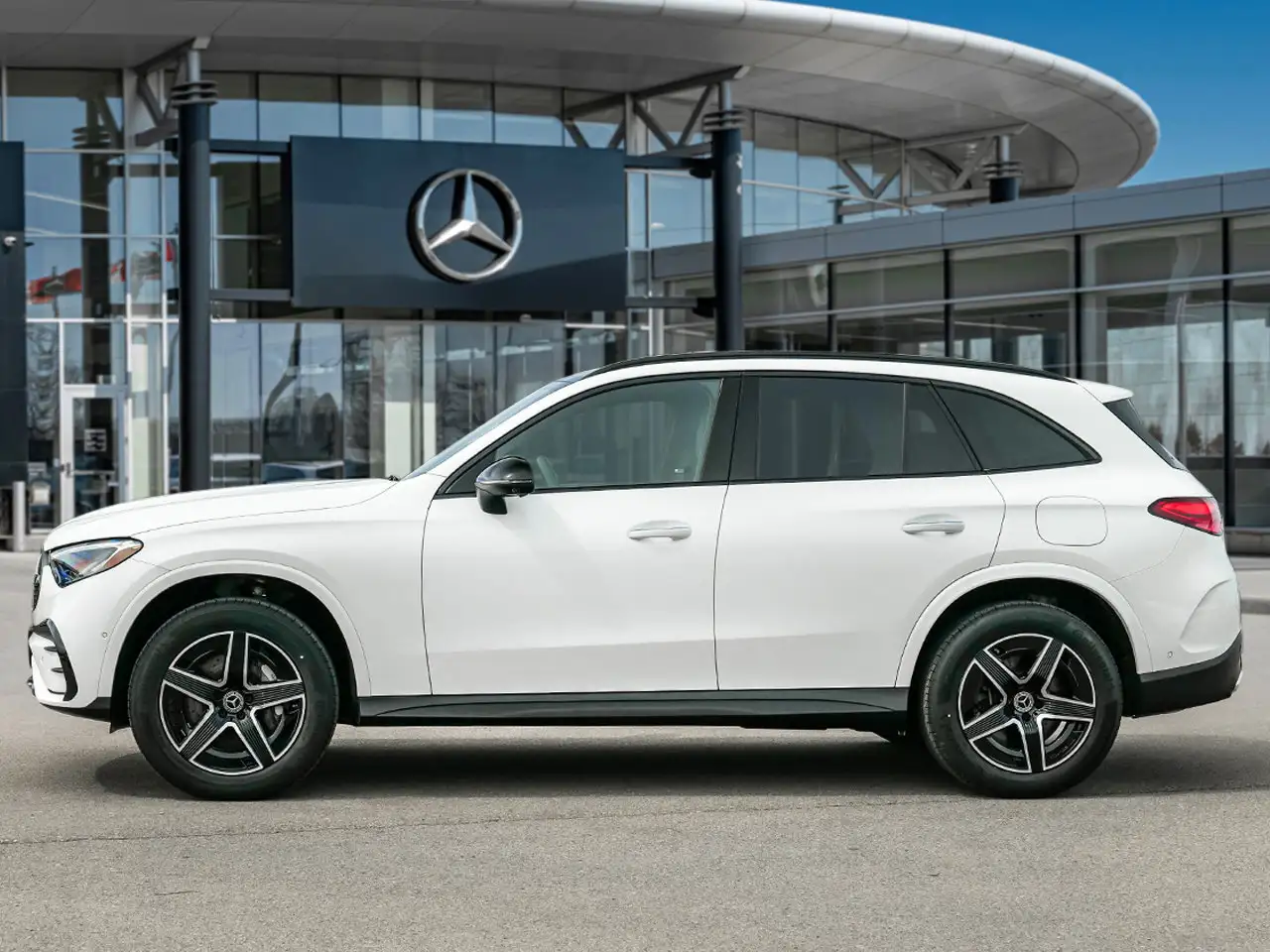 Mercedes-Benz GLC снимка Mercedes-Benz GLC