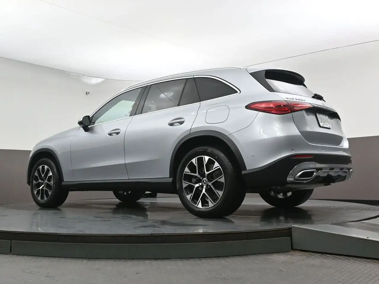 Mercedes-Benz GLC снимка Mercedes-Benz GLC
