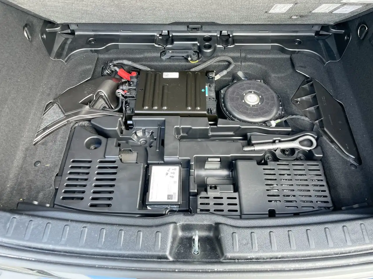 Mercedes-Benz GLA снимка Mercedes-Benz GLA