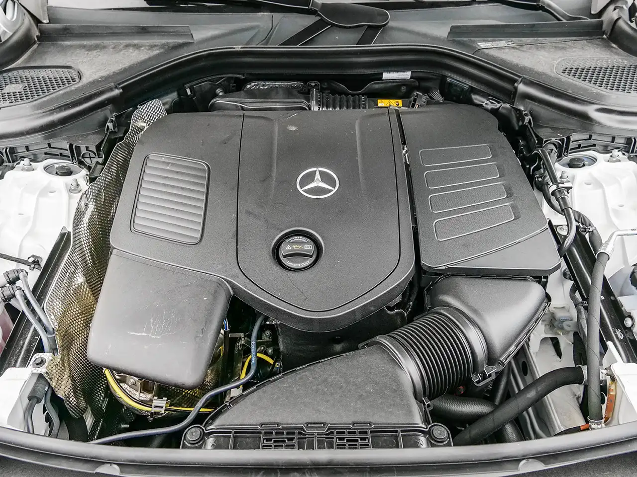 Mercedes-Benz GLC снимка Mercedes-Benz GLC