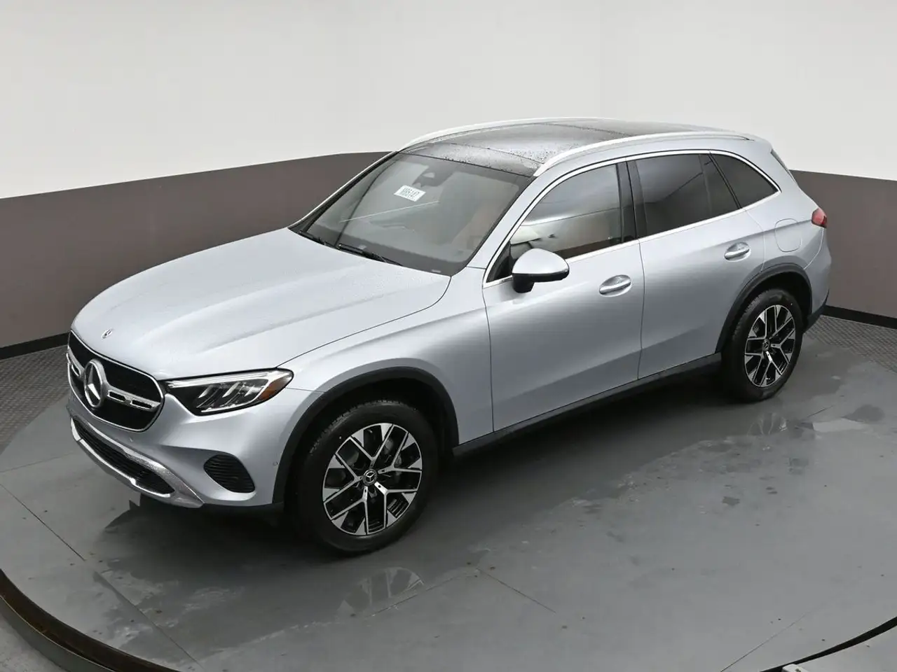Mercedes-Benz GLC снимка Mercedes-Benz GLC