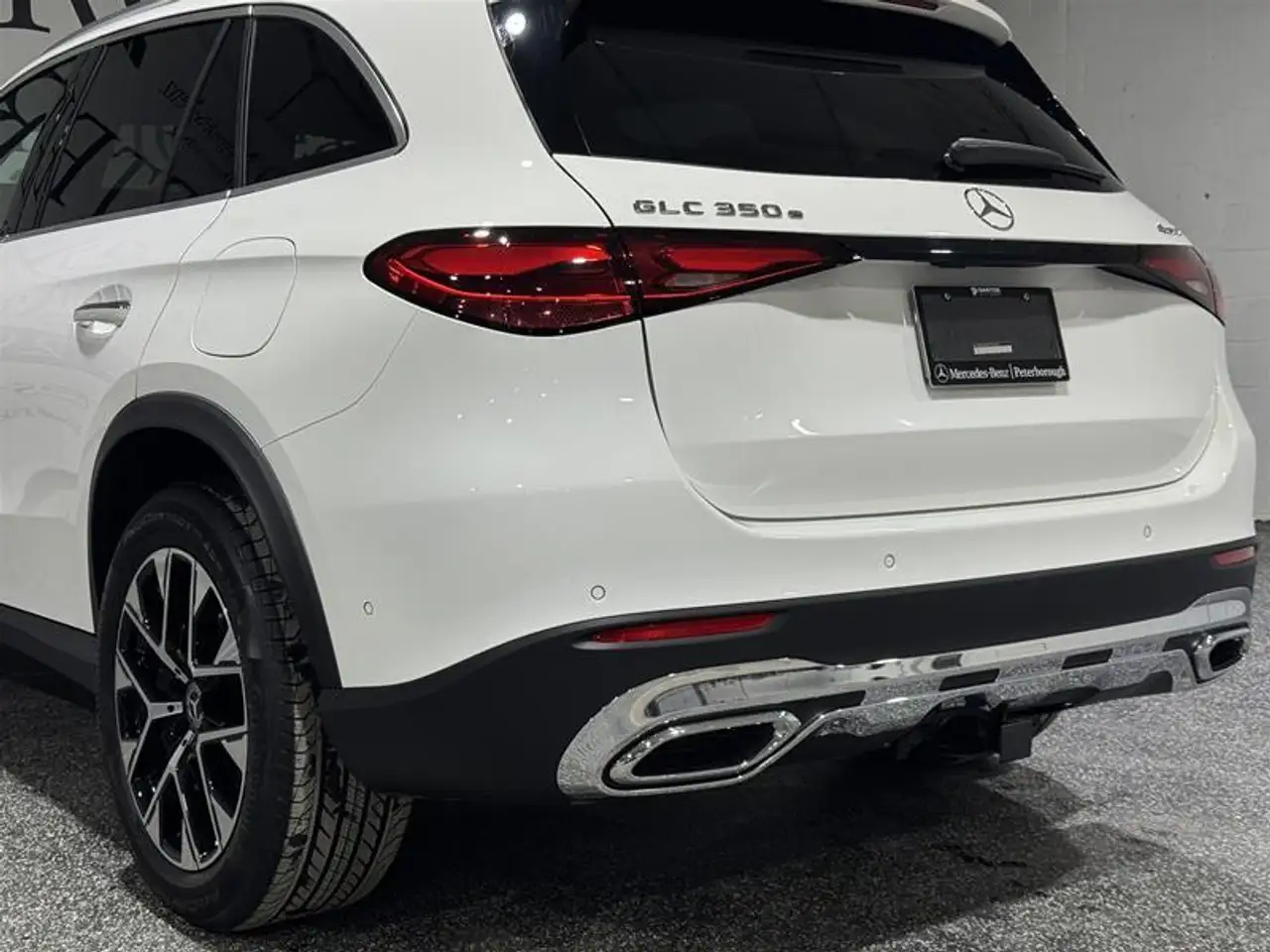 Mercedes-Benz GLC снимка Mercedes-Benz GLC