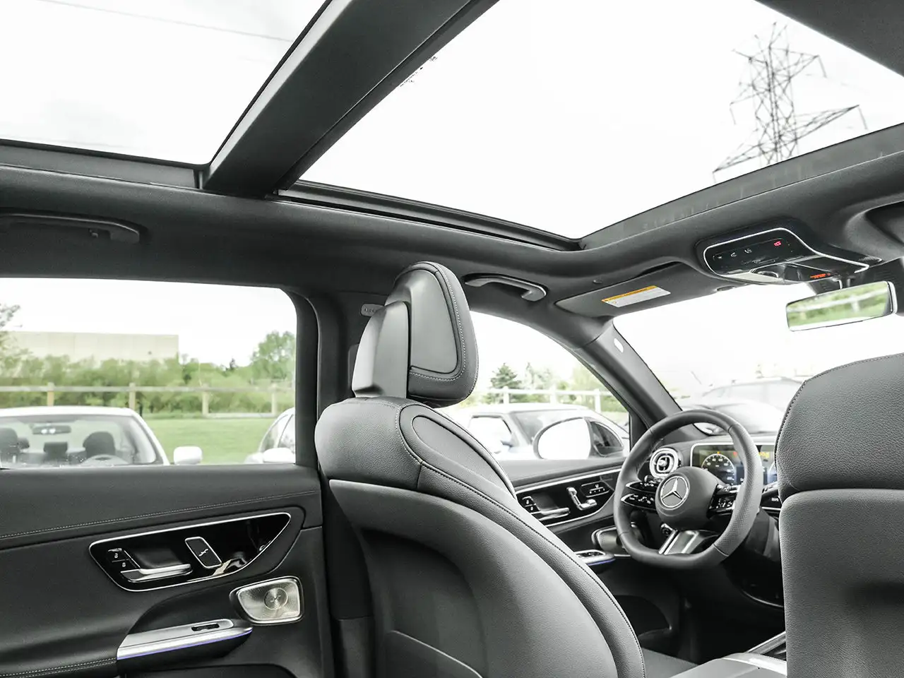 Mercedes-Benz GLC снимка Mercedes-Benz GLC
