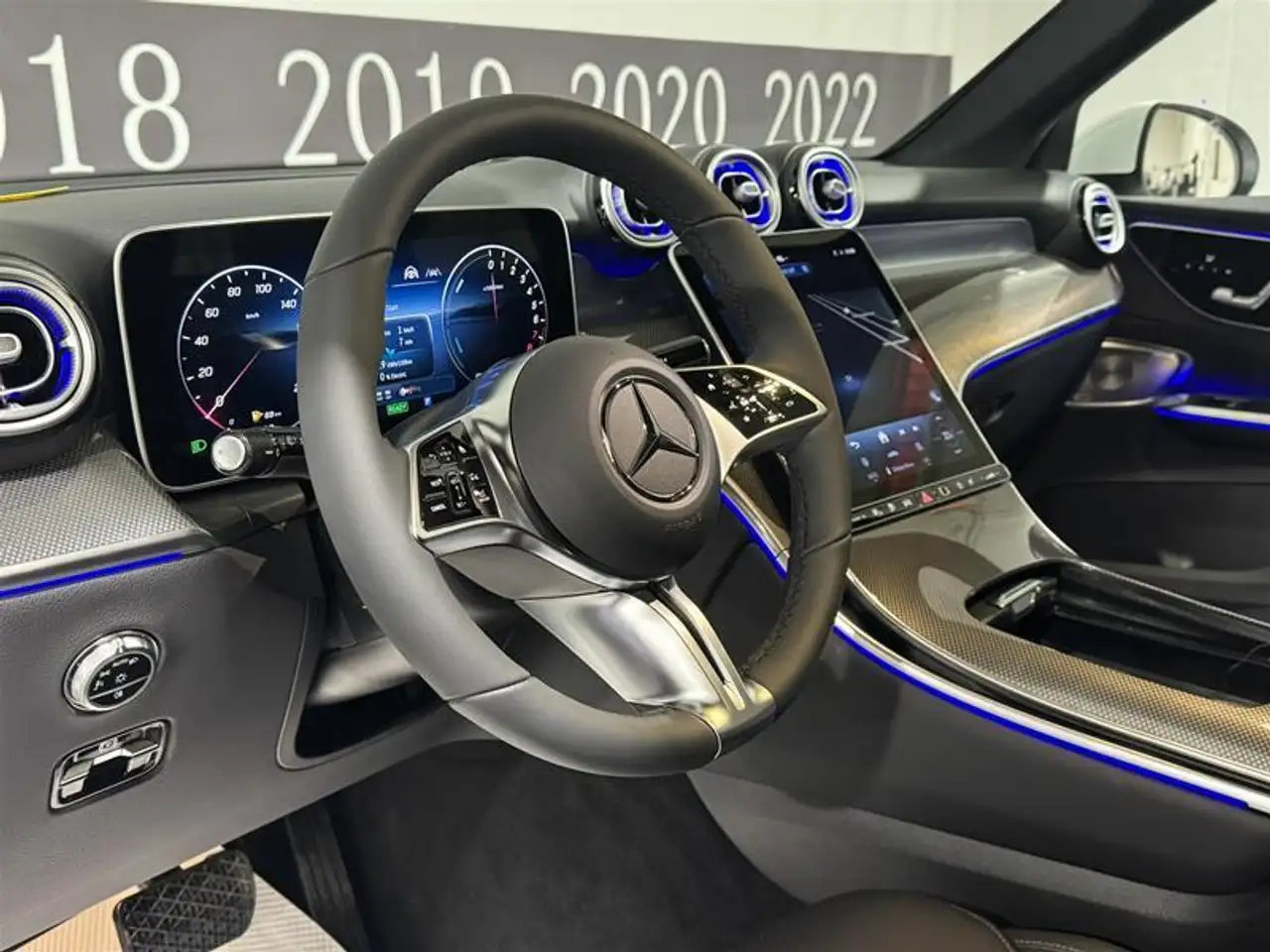 Mercedes-Benz GLC снимка Mercedes-Benz GLC