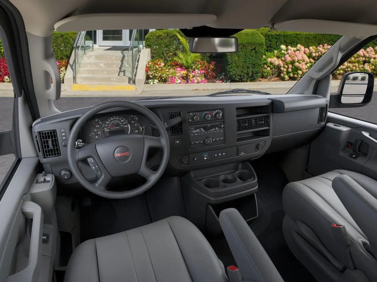 GMC Savana fotografie GMC Savana