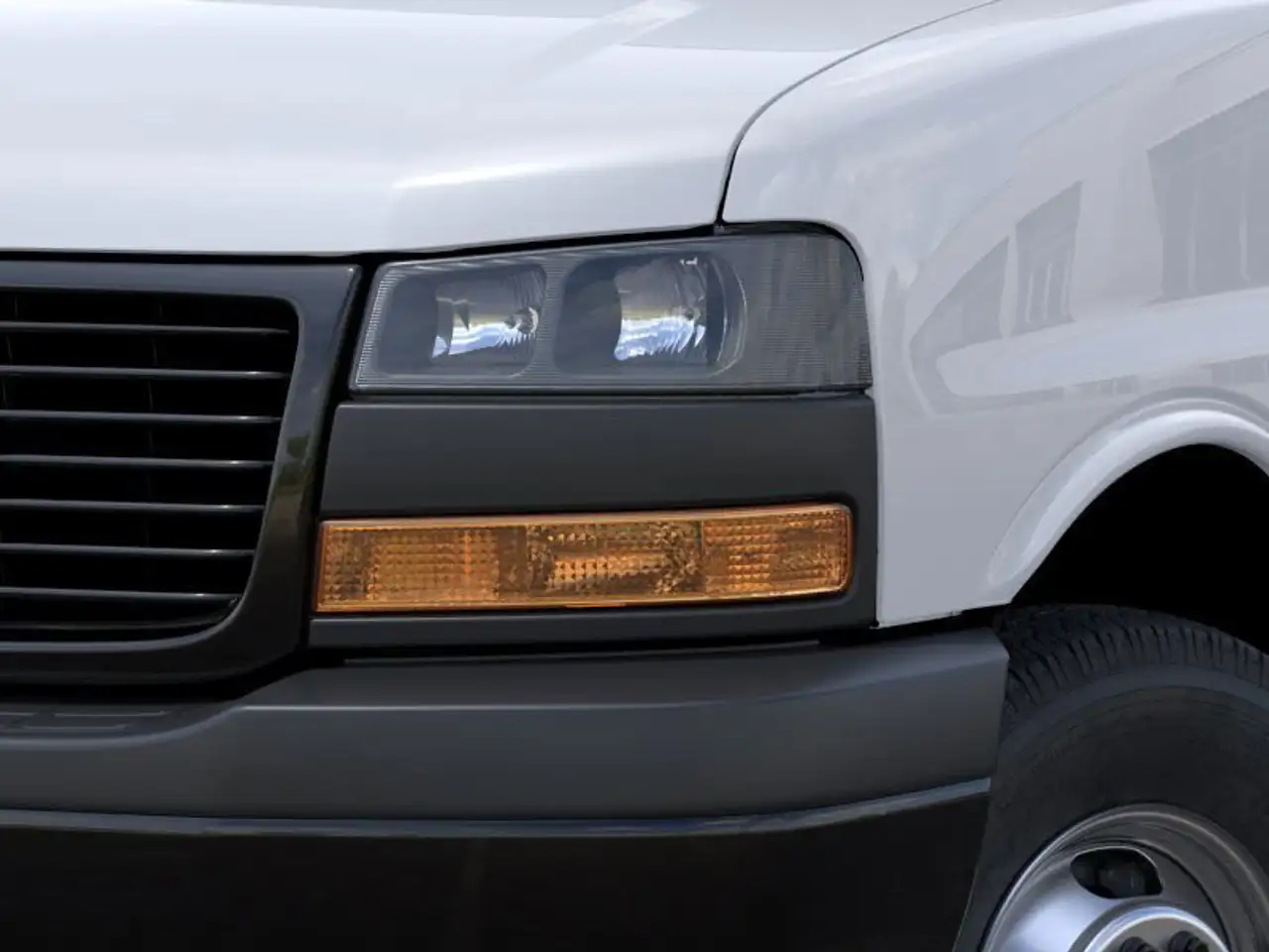 GMC Savana снимка GMC Savana