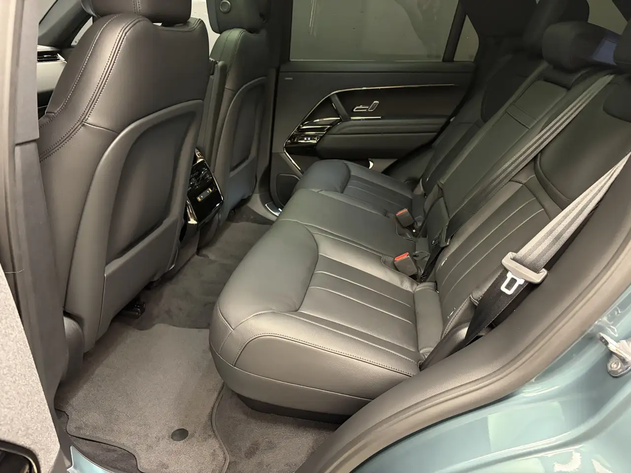 Land Rover Range Rover Sport снимка Land Rover Range Rover Sport