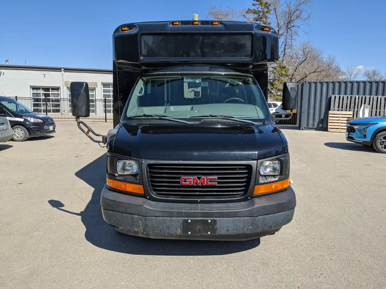 GMC Savana 3500 fotografie GMC Savana 3500