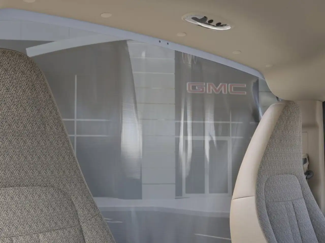 GMC Savana снимка GMC Savana