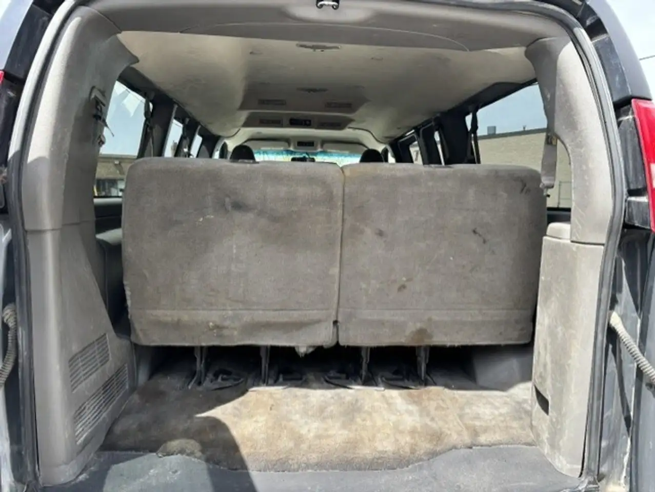 GMC Savana снимка GMC Savana