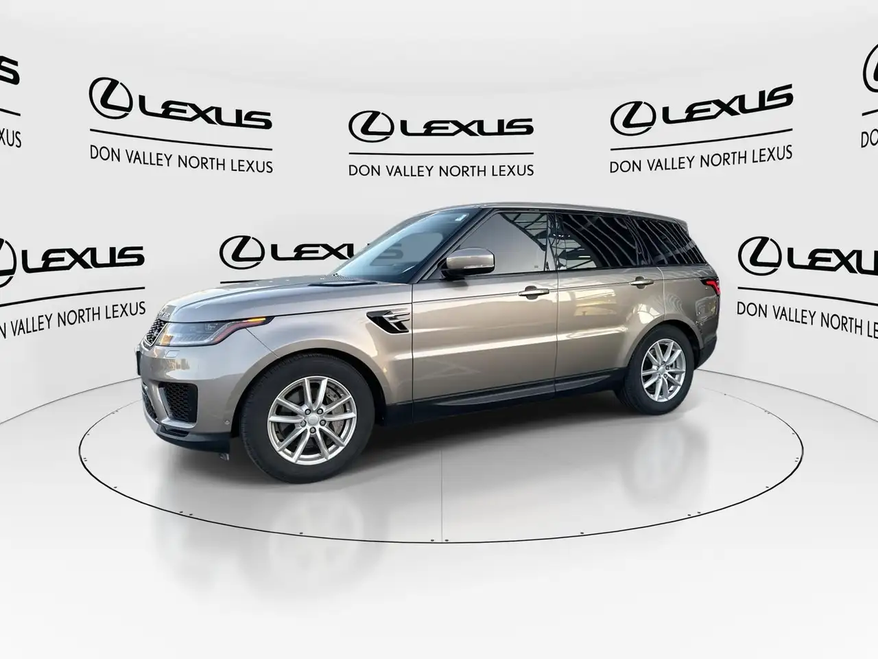 Land Rover Range Rover Sport снимка Land Rover Range Rover Sport