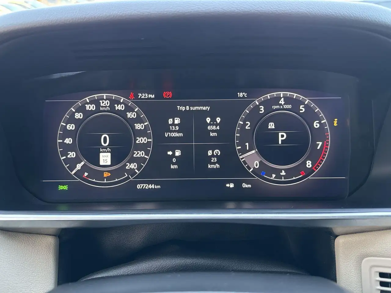 Land Rover Range Rover Sport снимка Land Rover Range Rover Sport