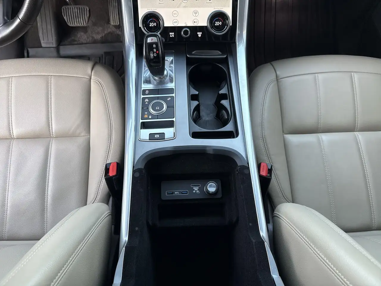Land Rover Range Rover Sport снимка Land Rover Range Rover Sport