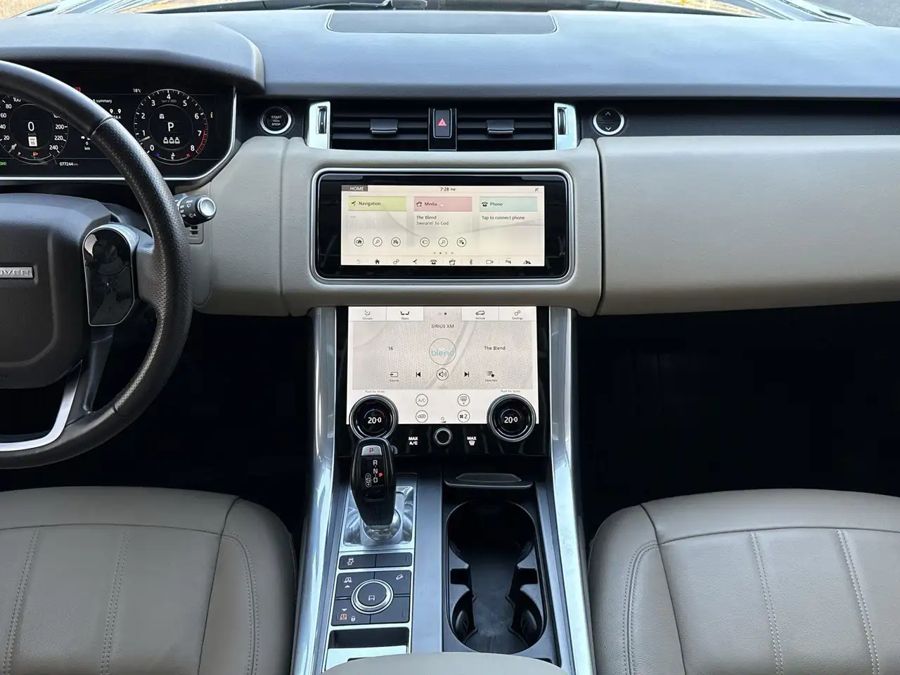 Land Rover Range Rover Sport снимка Land Rover Range Rover Sport
