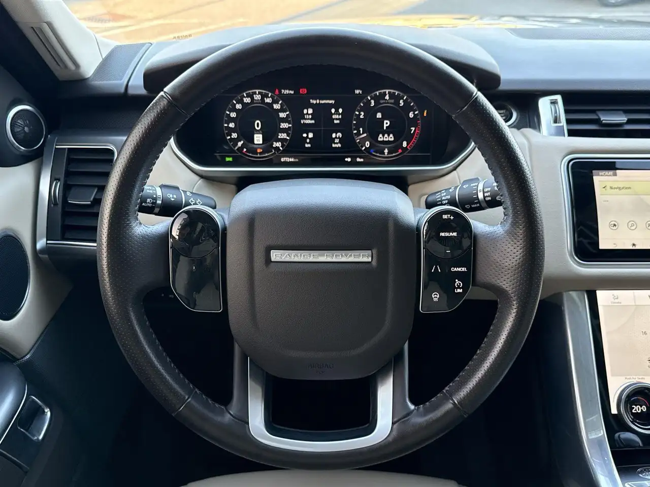 Land Rover Range Rover Sport снимка Land Rover Range Rover Sport