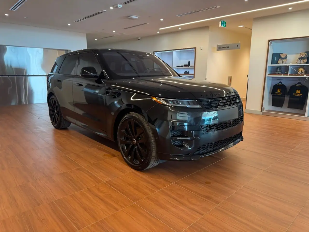 Land Rover Range Rover Sport снимка Land Rover Range Rover Sport