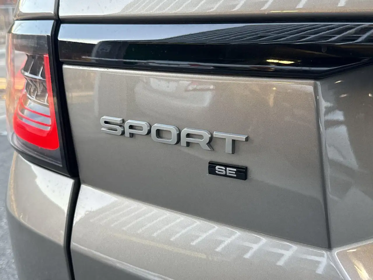 Land Rover Range Rover Sport снимка Land Rover Range Rover Sport