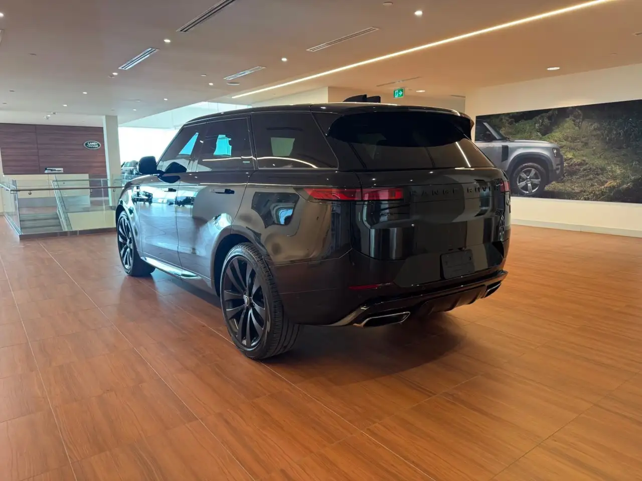 Land Rover Range Rover Sport снимка Land Rover Range Rover Sport