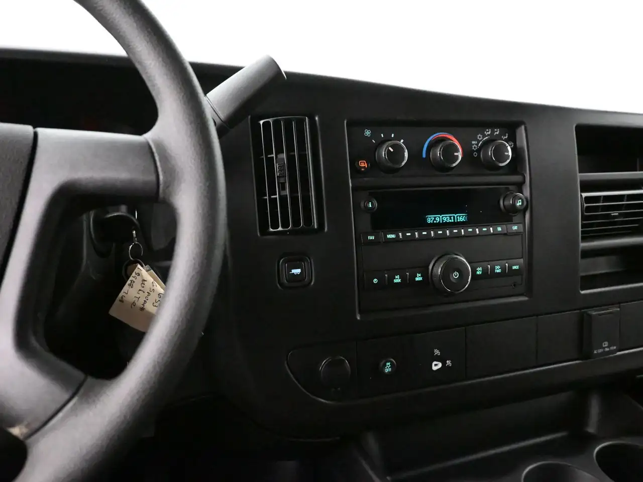 GMC Savana снимка GMC Savana
