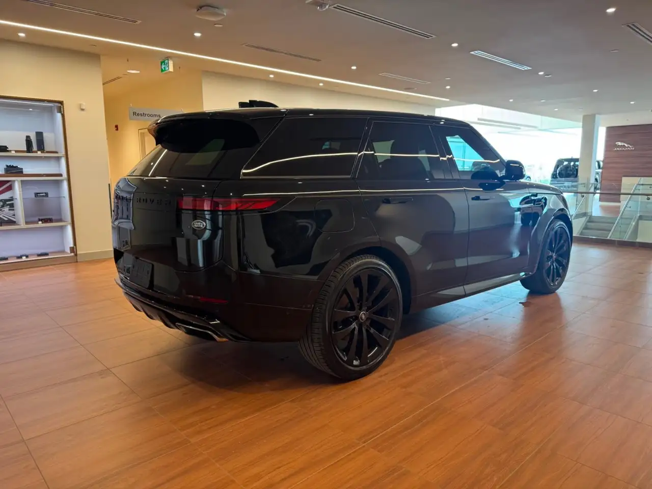 Land Rover Range Rover Sport снимка Land Rover Range Rover Sport