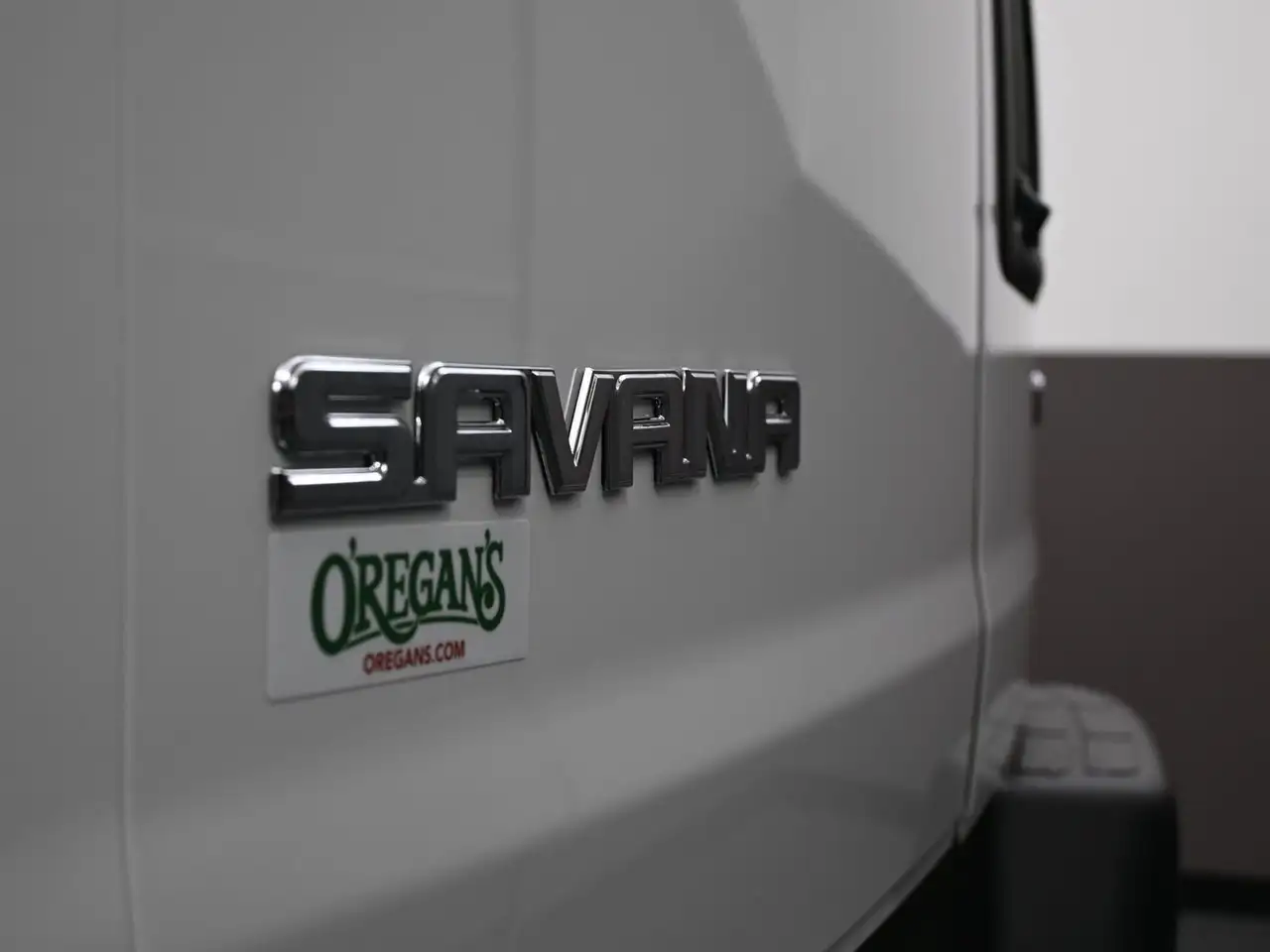 GMC Savana снимка GMC Savana