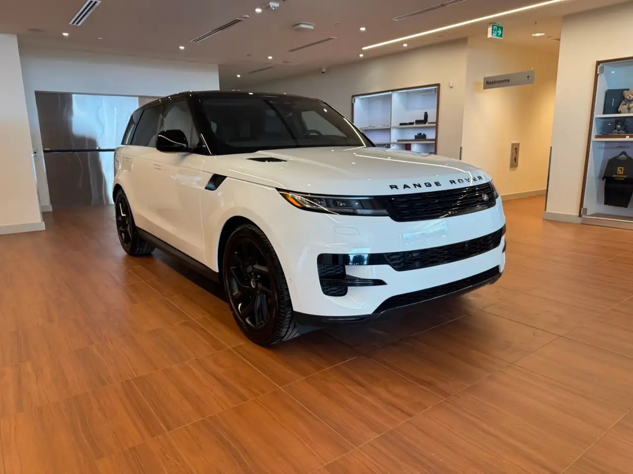 Land Rover Range Rover Sport снимка Land Rover Range Rover Sport