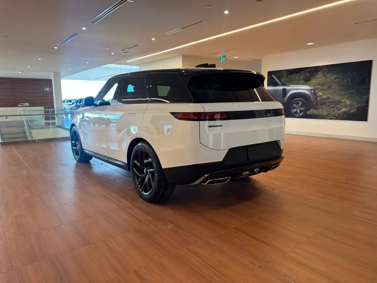 Land Rover Range Rover Sport снимка Land Rover Range Rover Sport